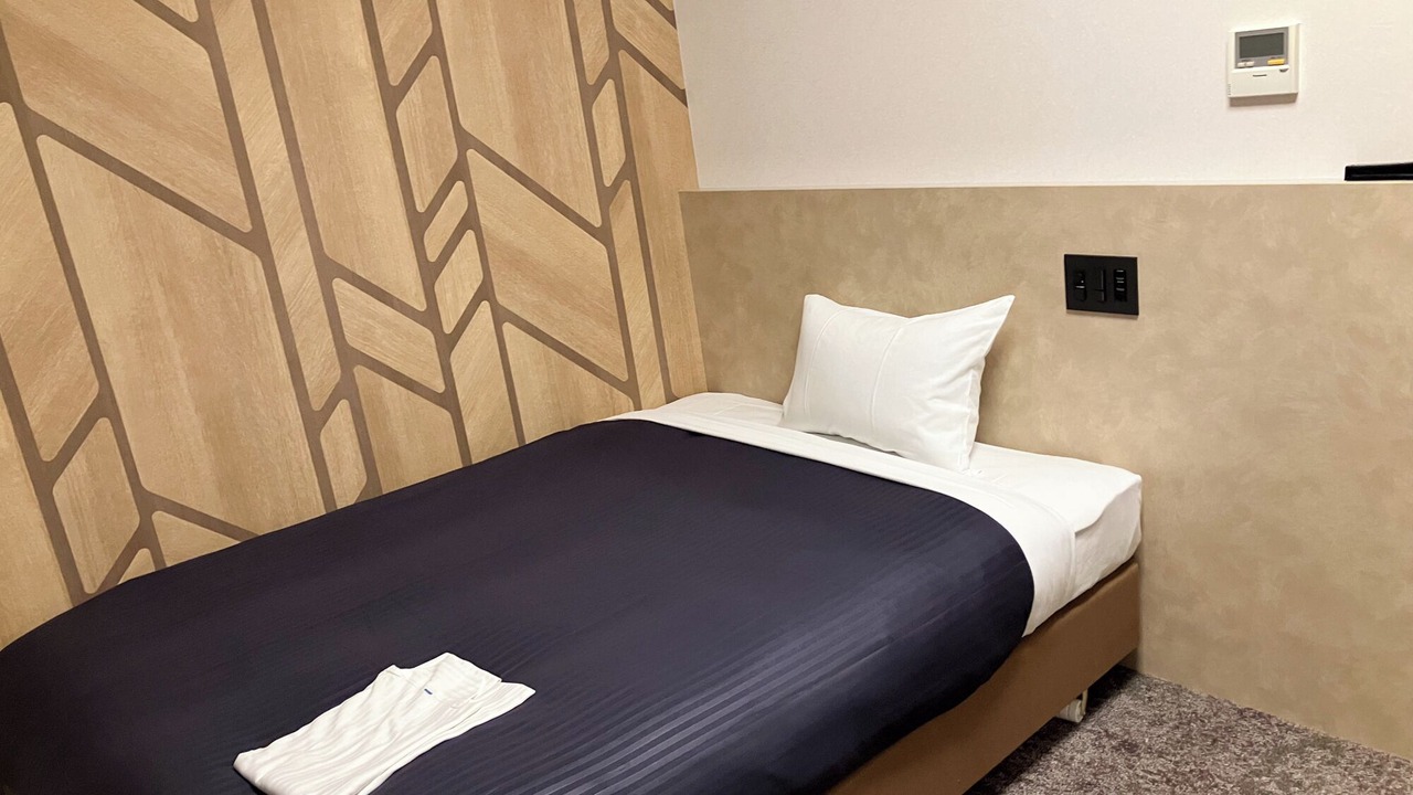 Photo of Bedroom in Shinbashi