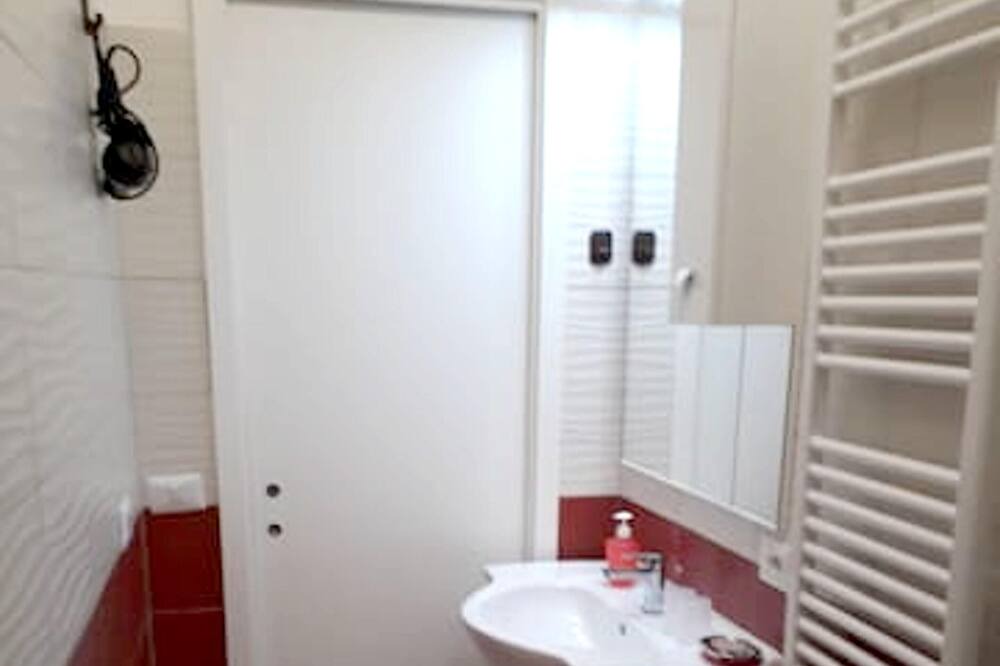 Photo of Bathroom in Suburbio IX Aurelio