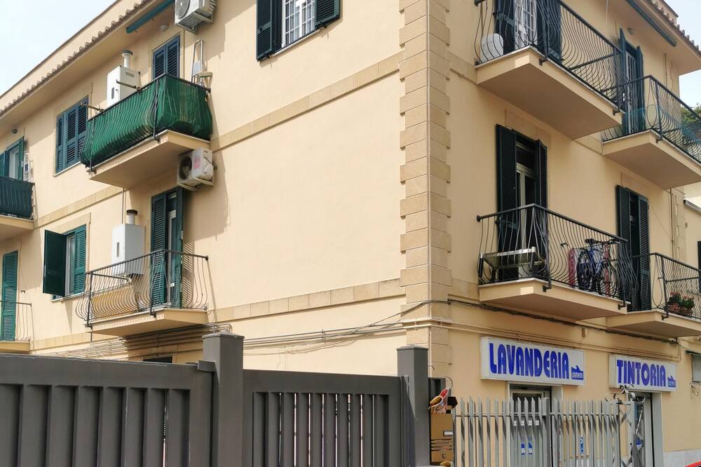 Photo of Others in Suburbio IX Aurelio
