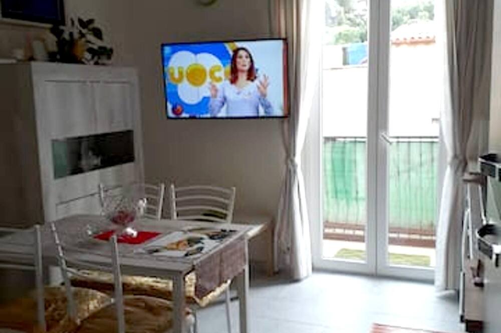 Photo of Livingroom in Suburbio IX Aurelio