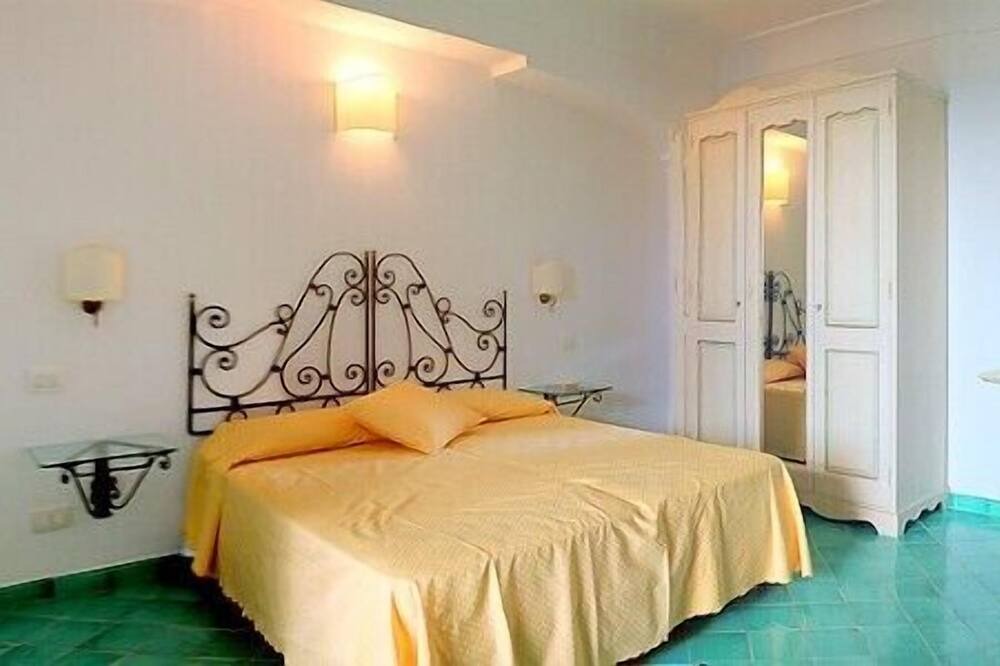 Photo of Bedroom in Nocelle
