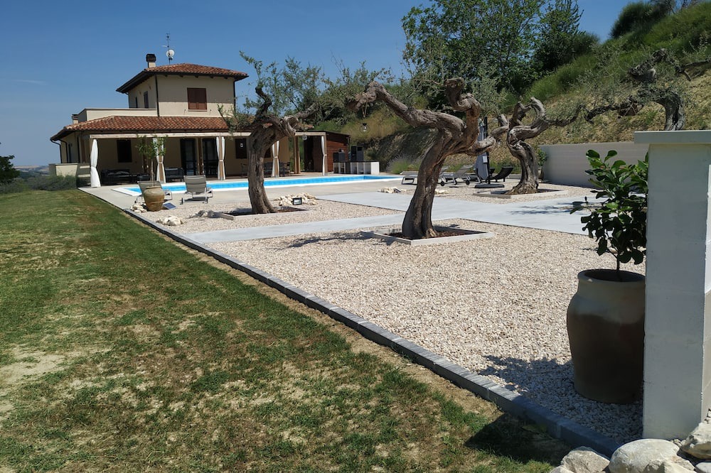 Photo of Outdoor in Penne