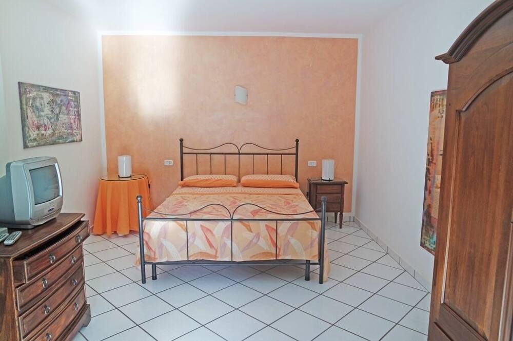 Photo of Bedroom in Casal Velino