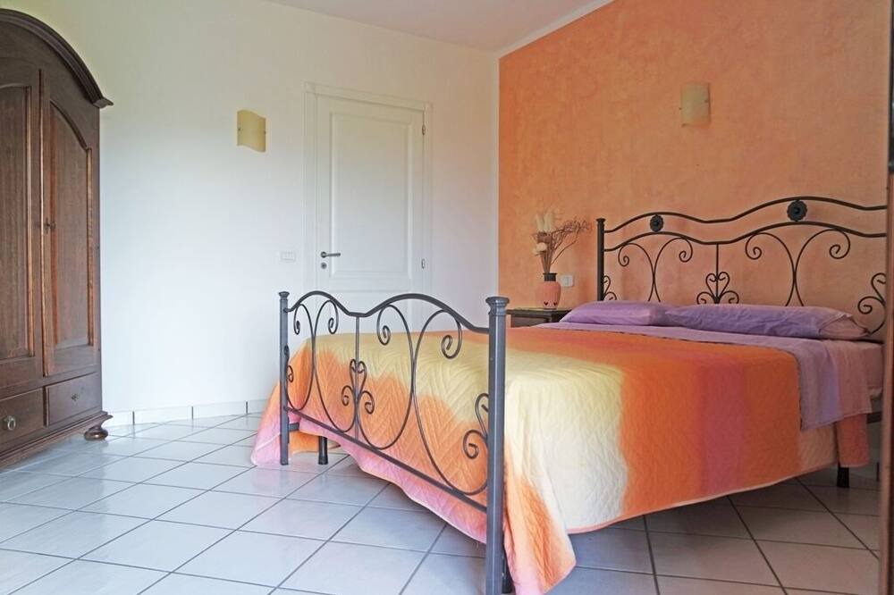 Photo of Bedroom in Casal Velino
