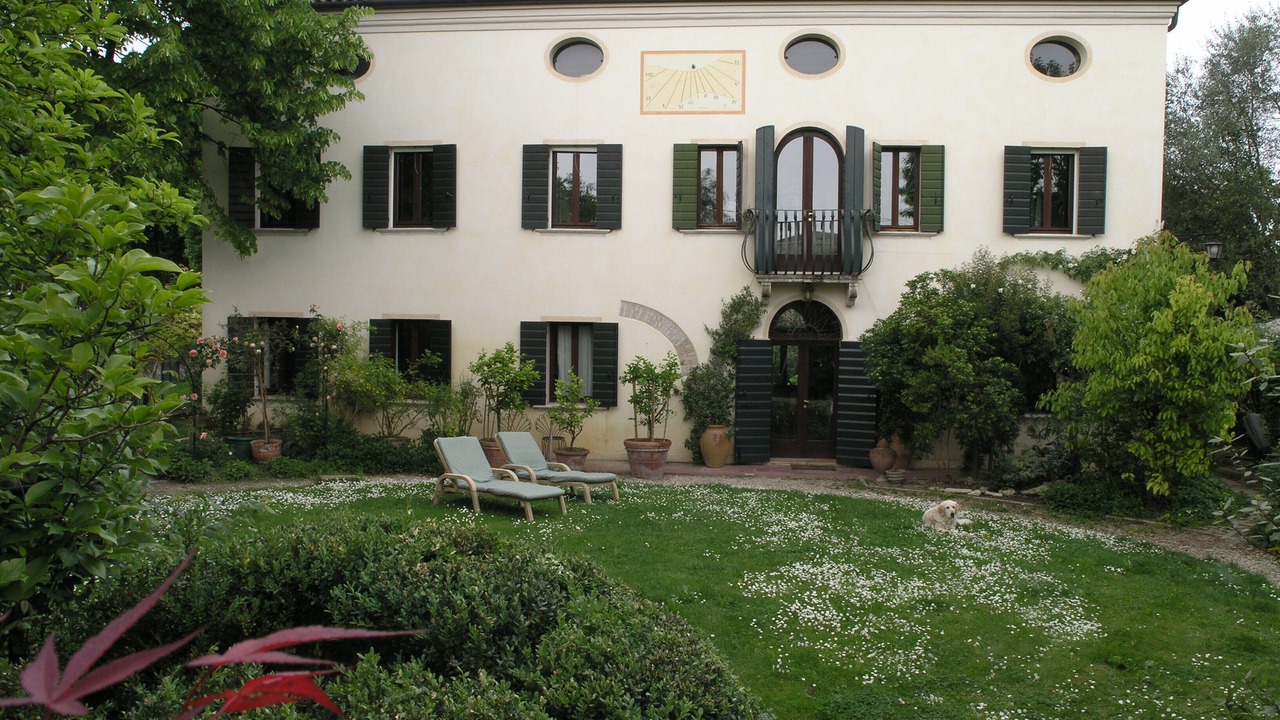 Photo of Outdoor in Stra