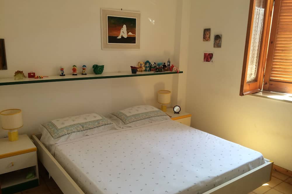 Photo of Bedroom in San Nicola Arcella