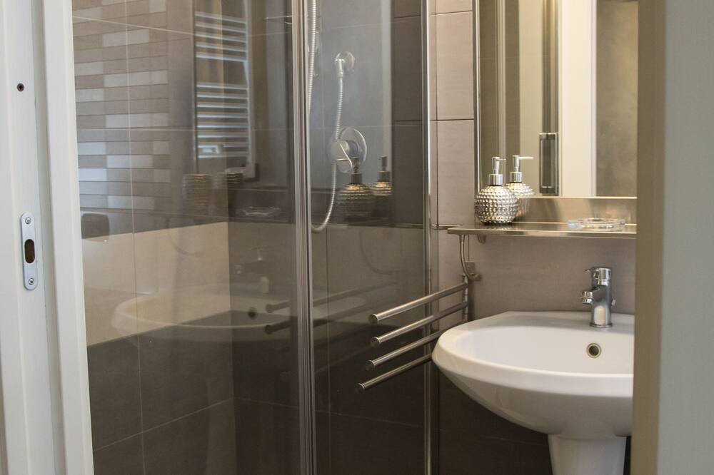 Photo of Bathroom in Historical Downtown Salerno