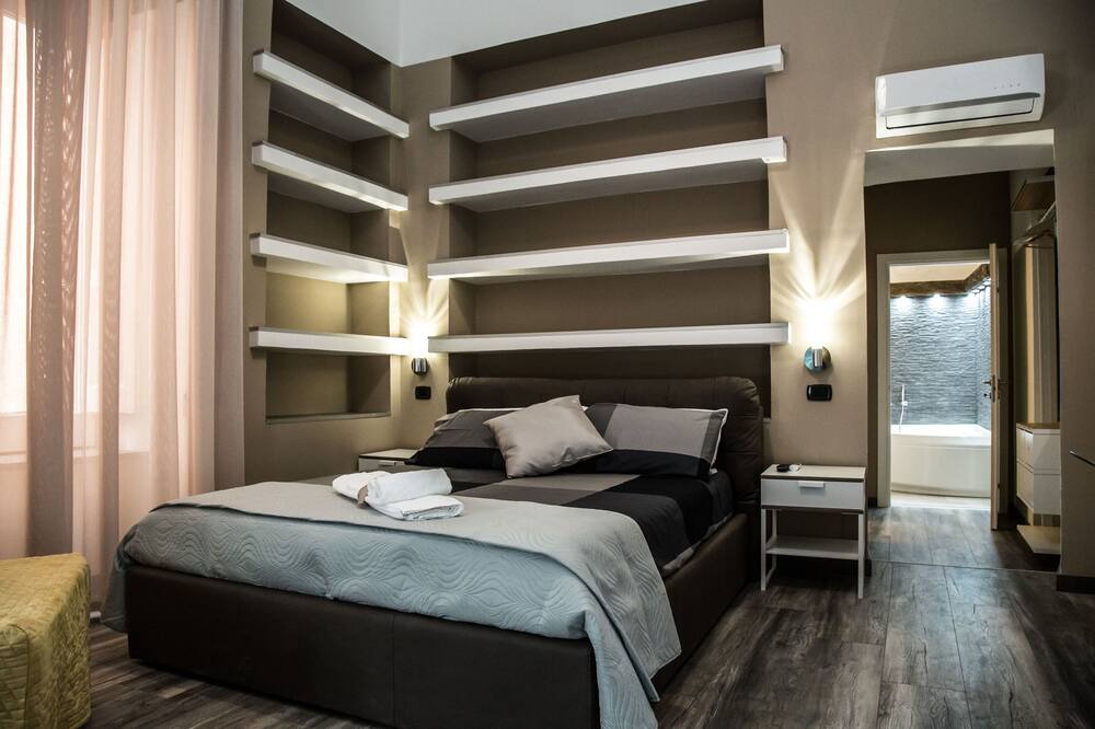 Photo of Bedroom in Historical Downtown Salerno