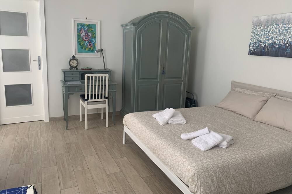 Photo of Bedroom in Rione Alto