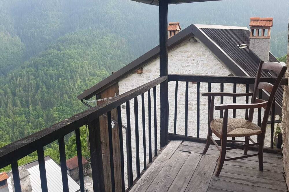 Photo of Patio Balcony in Lamon