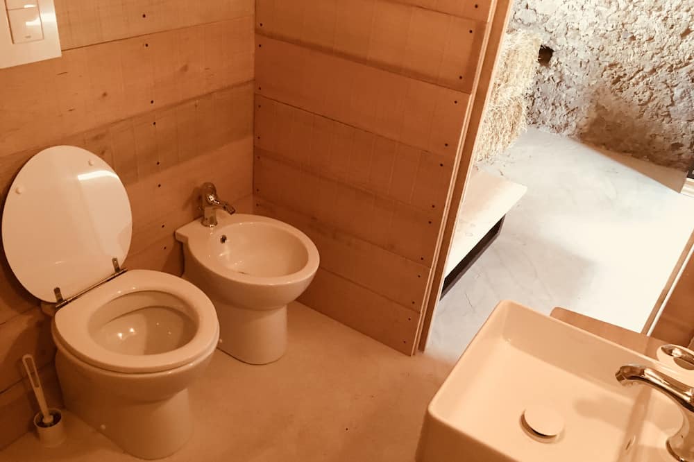 Photo of Bathroom in Tocco da Casauria
