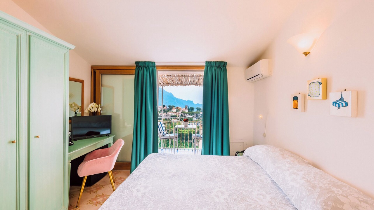 Photo of Bedroom in Pogerola