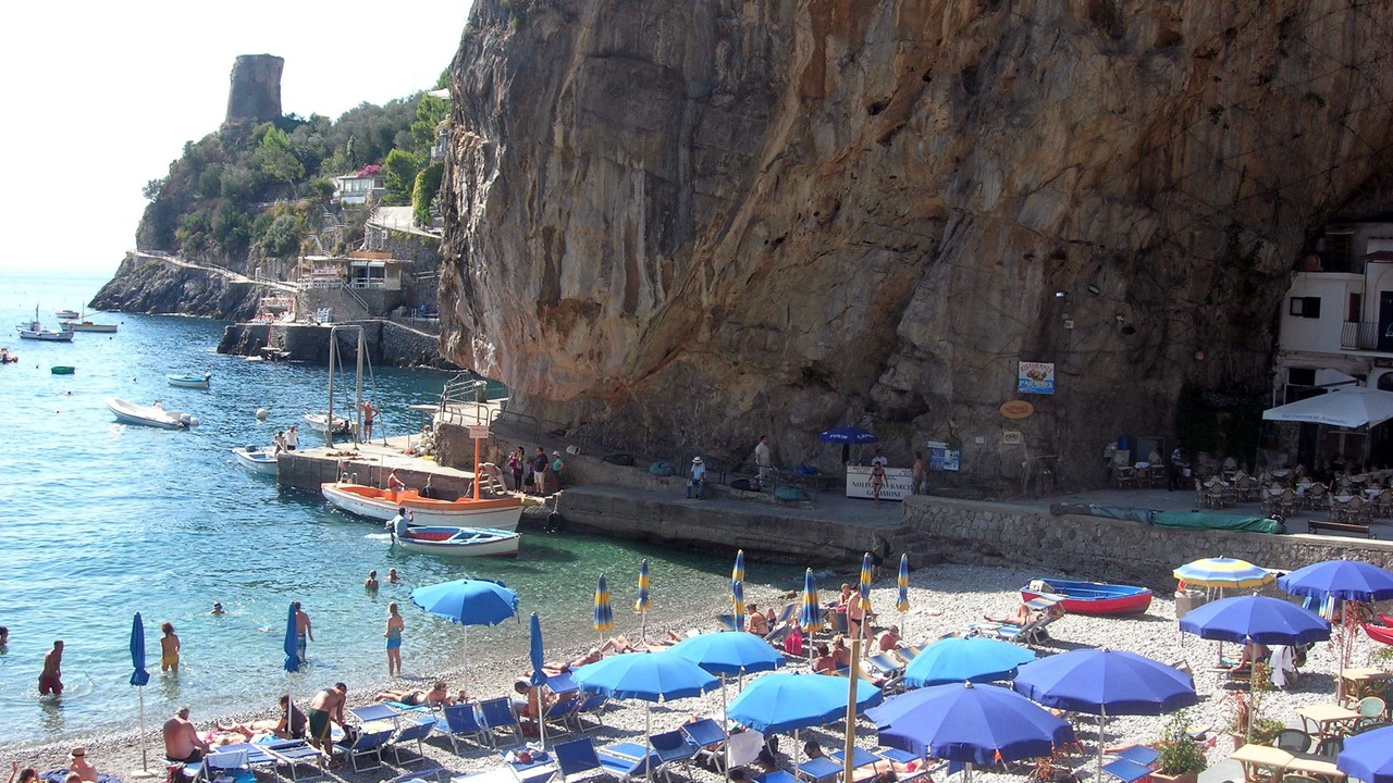 Photo of Others in Furore