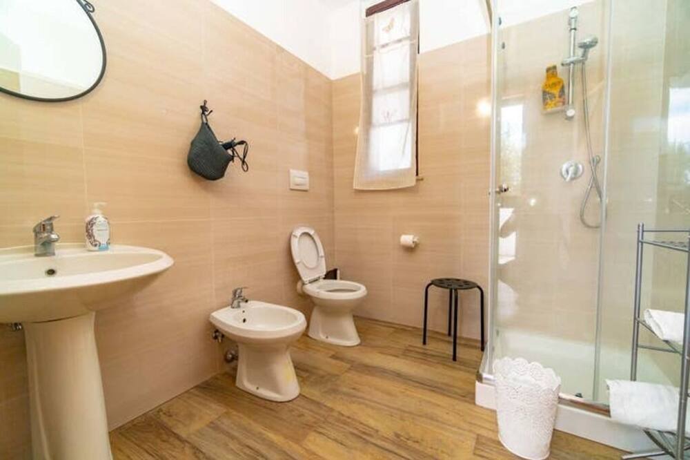 Photo of Bathroom in Mattinata