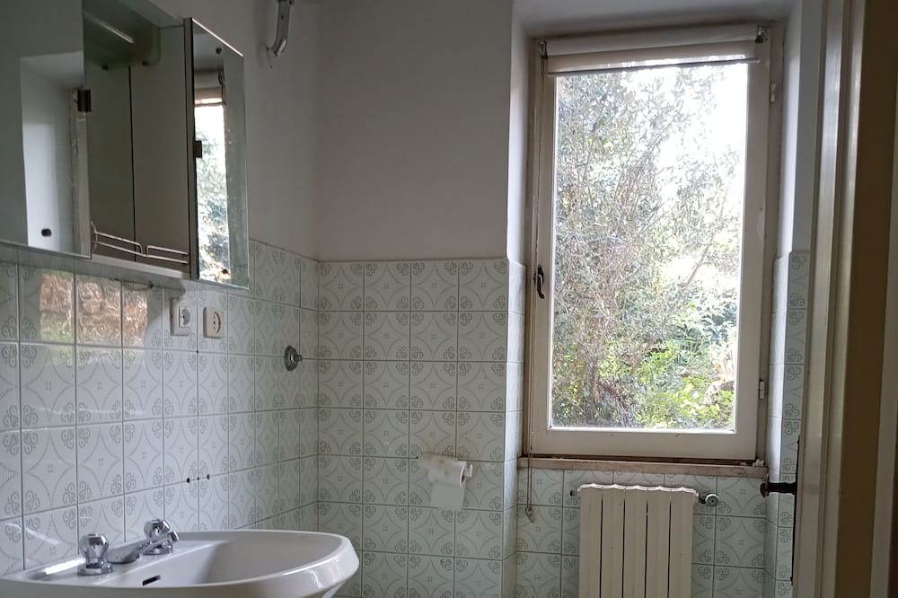 Photo of Bathroom in Borghesiana
