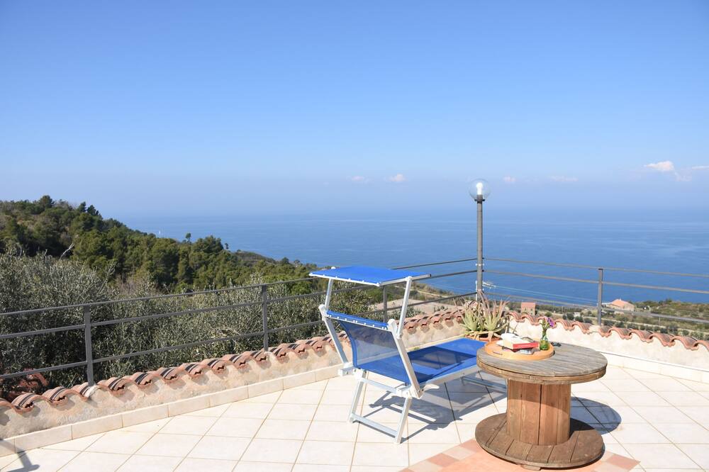 Photo of Patio Balcony in Castellabate