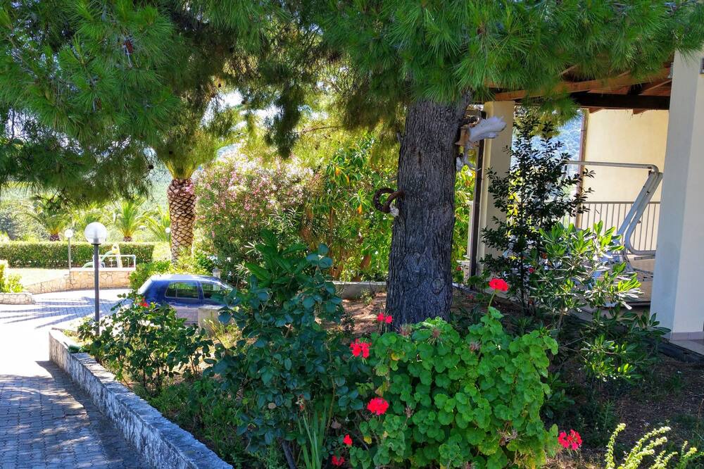 Photo of Outdoor in Montincello