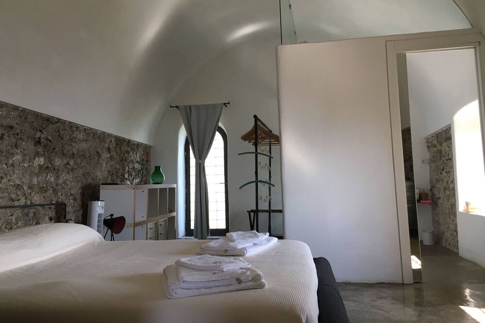 Photo of Bedroom in Erchie