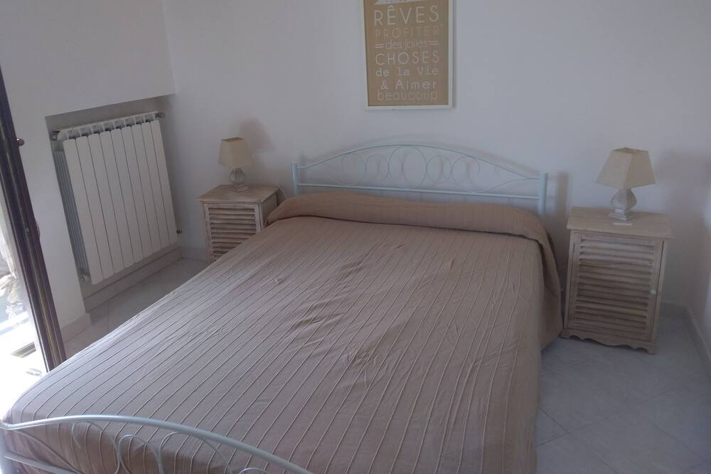 Photo of Bedroom in Minturno