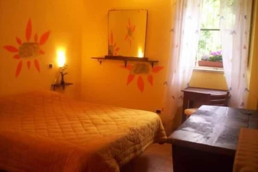 Photo of Bedroom in Toffia