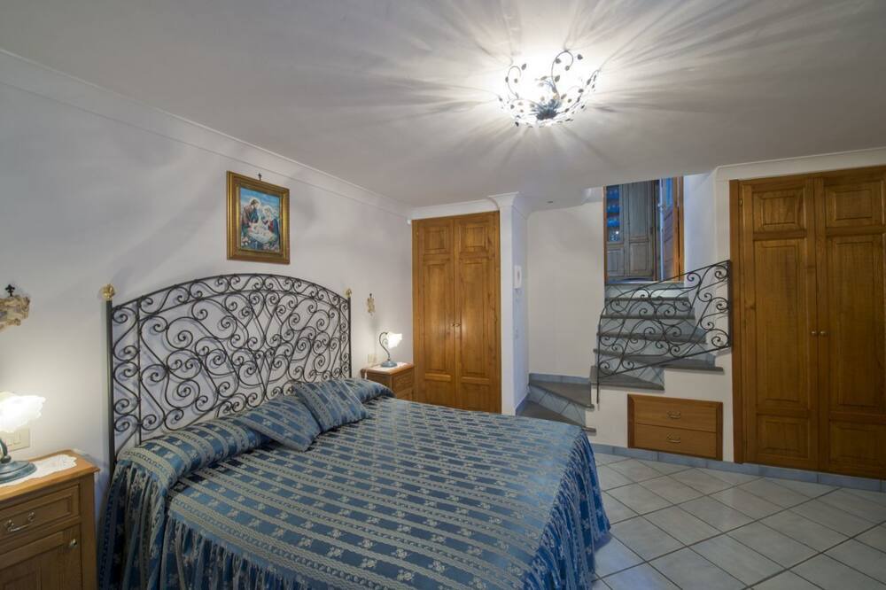 Photo of Bedroom in Praiano