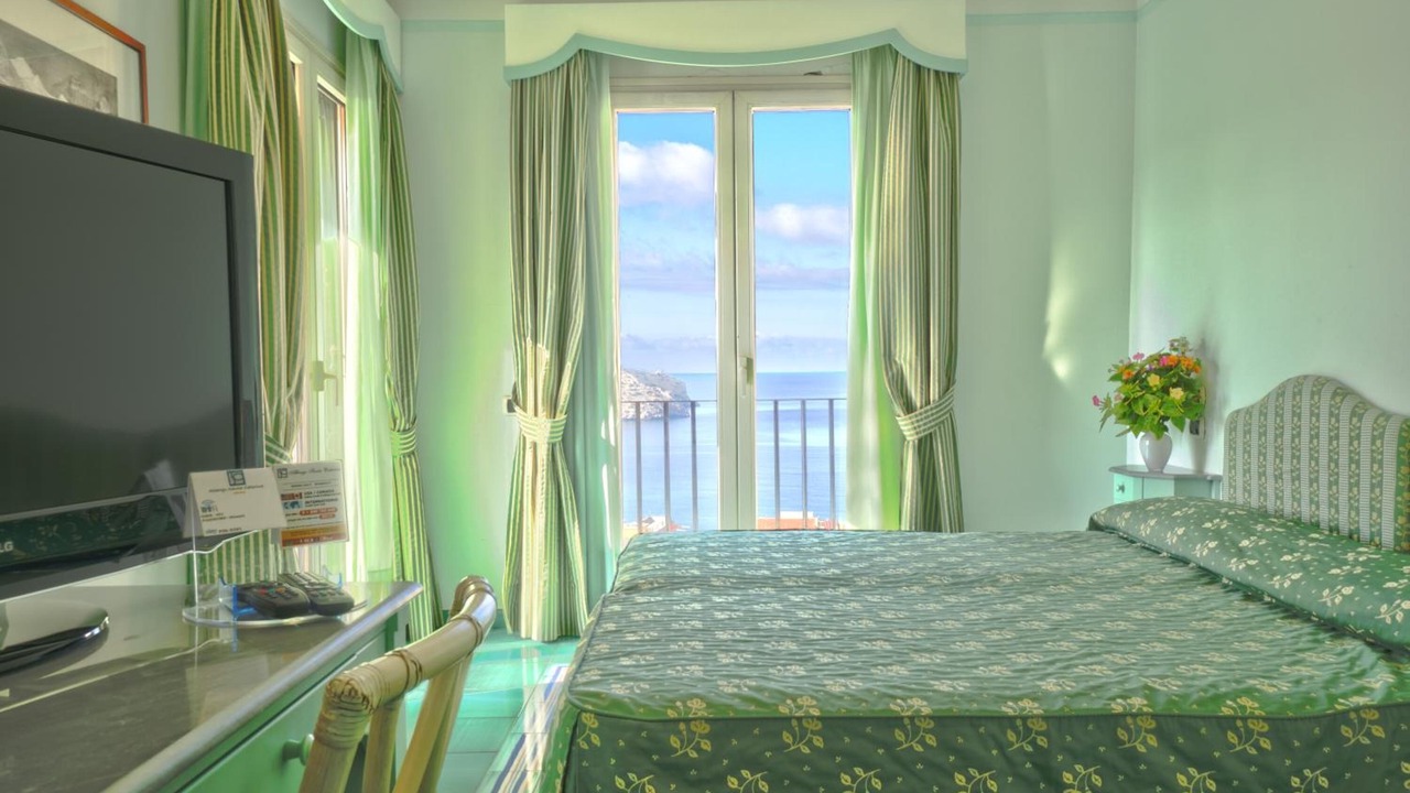 Photo of Bedroom in Palinuro