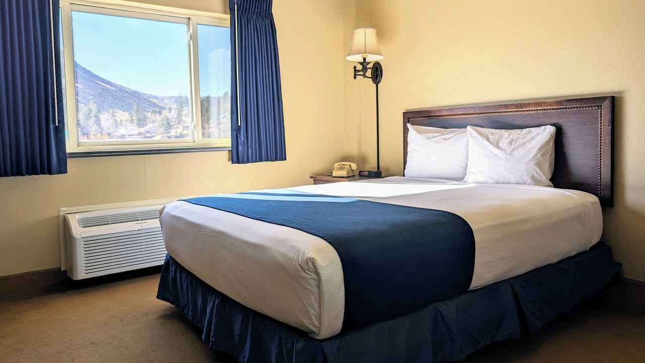 Photo of Bedroom in Deadwood