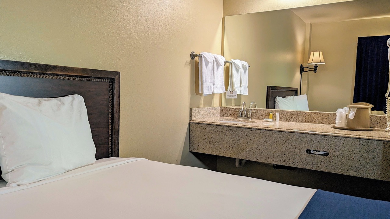 Photo of Bedroom in Deadwood
