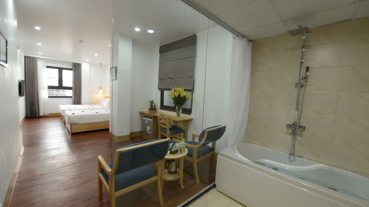 Photo of Bedroom in Trung Hoa Nhan Chinh