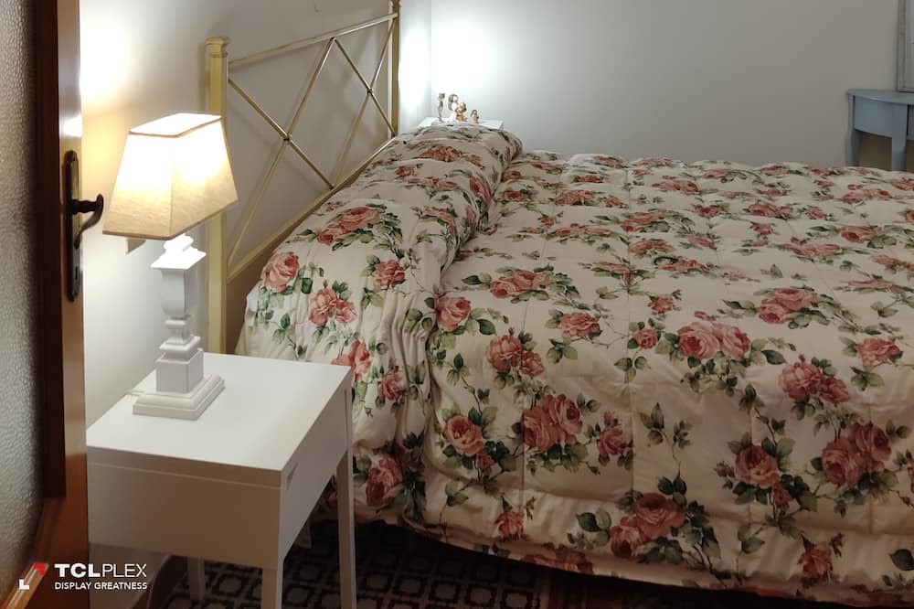 Photo of Bedroom in Tollo