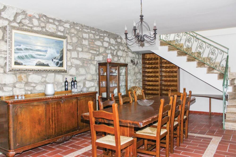 Photo of Bedroom in Perdifumo