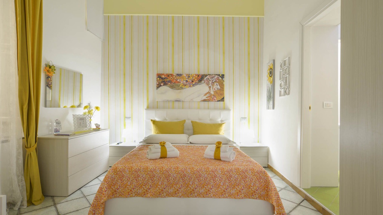 Photo of Bedroom in Historical Downtown Salerno