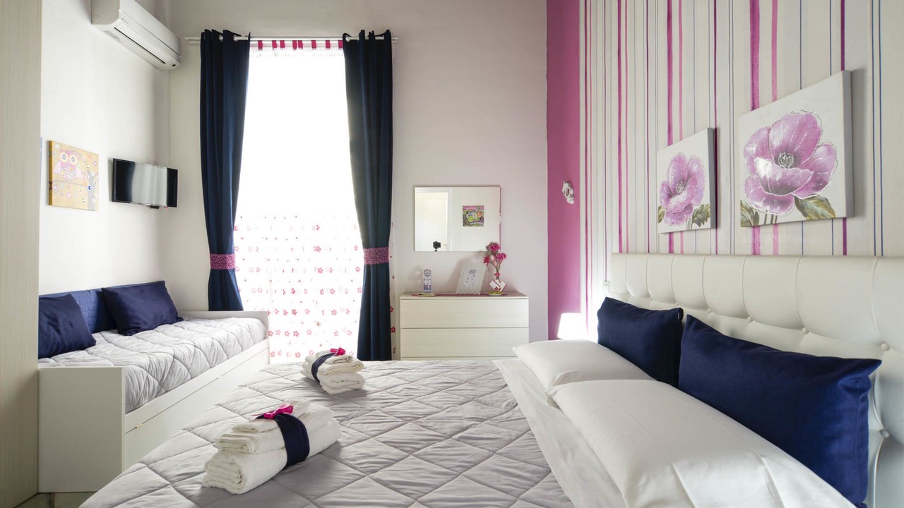 Photo of Bedroom in Historical Downtown Salerno