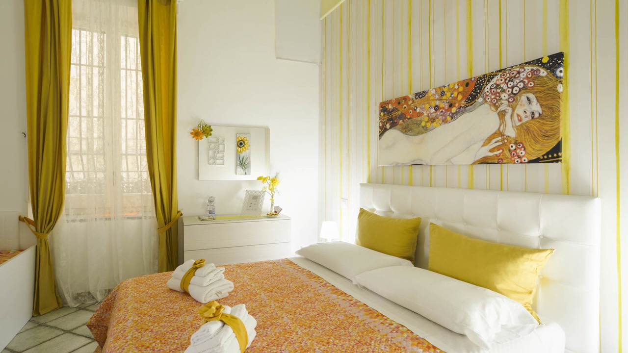 Photo of Bedroom in Historical Downtown Salerno