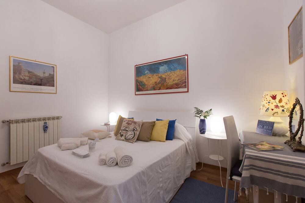 Photo of Bedroom in Esquilino