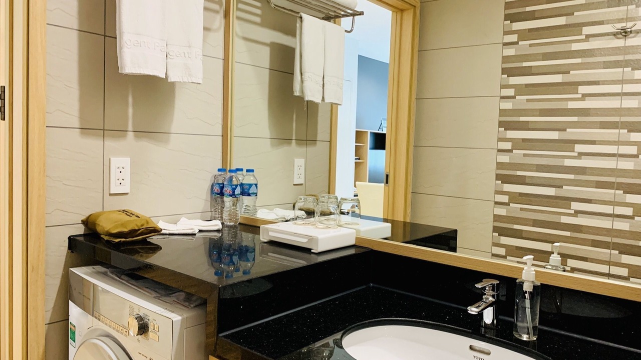Photo of Bathroom in Trung Hoa Nhan Chinh