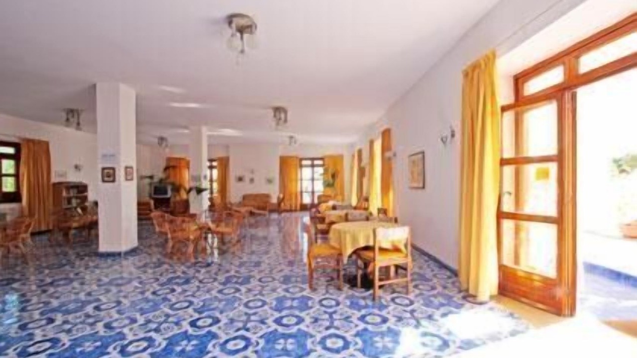 Photo of Others in Panza
