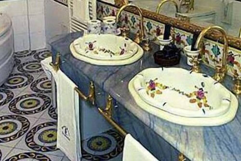 Photo of Bathroom in Sant'Antonio Abate