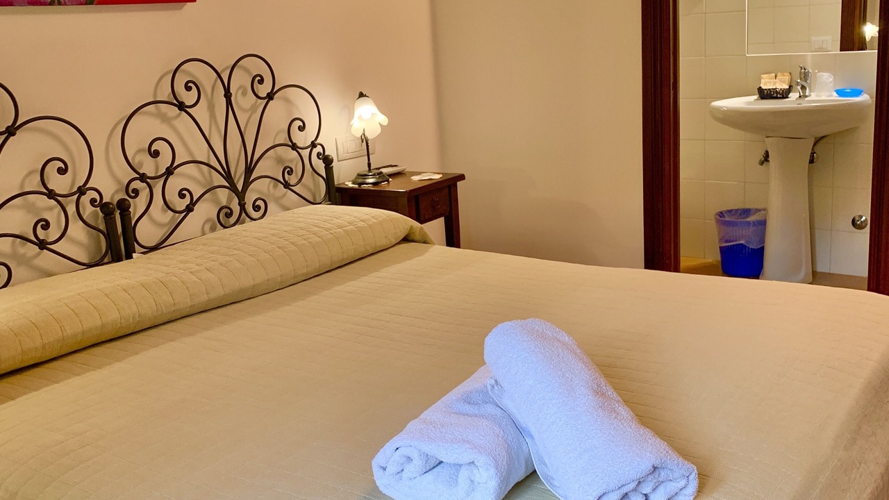 Photo of Bedroom in Furore