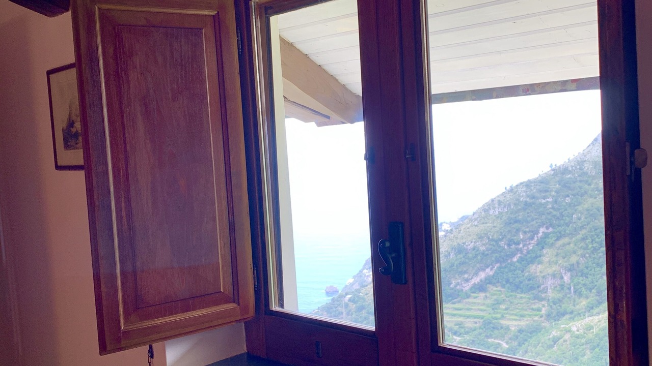 Photo of Bedroom in Furore