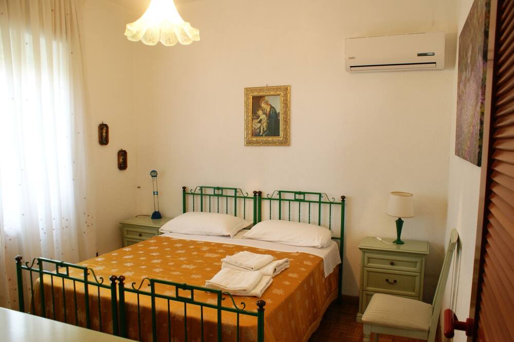 Photo of Bedroom in Santa Maria di Castellabate