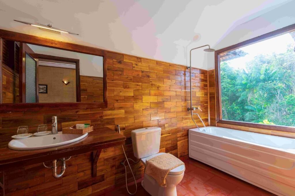 Photo of Bathroom in Ong Lang
