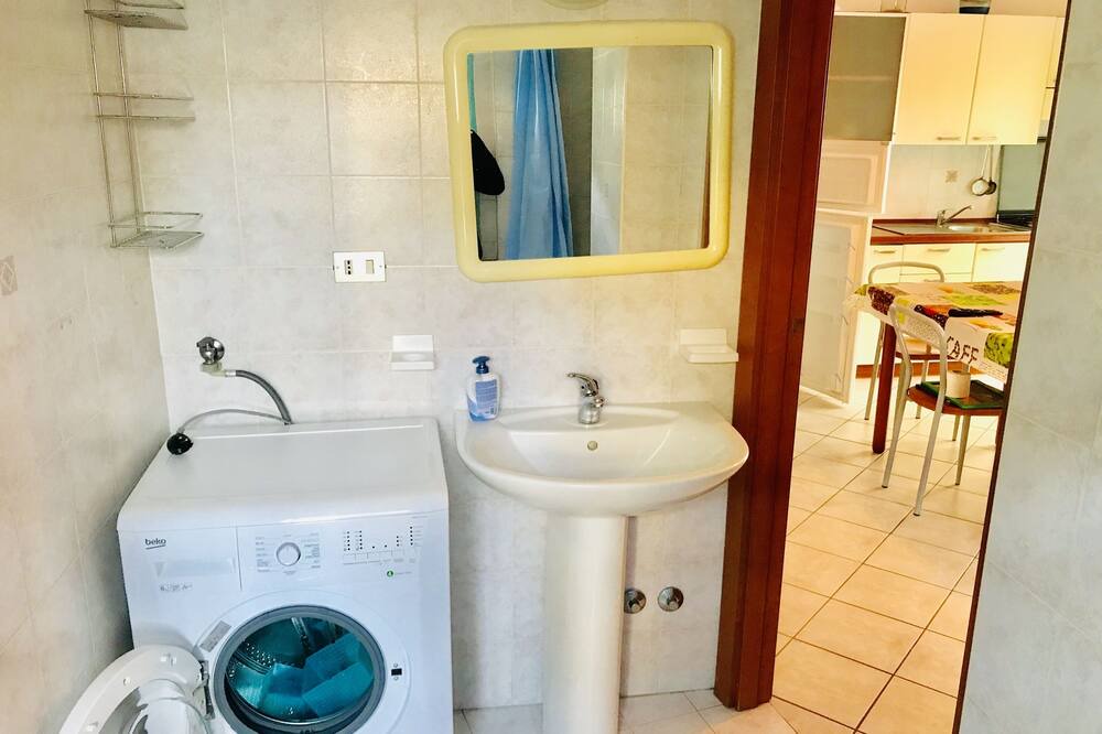 Photo of Bathroom in Silvi