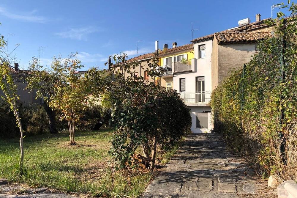 Photo of Outdoor in Jelsi