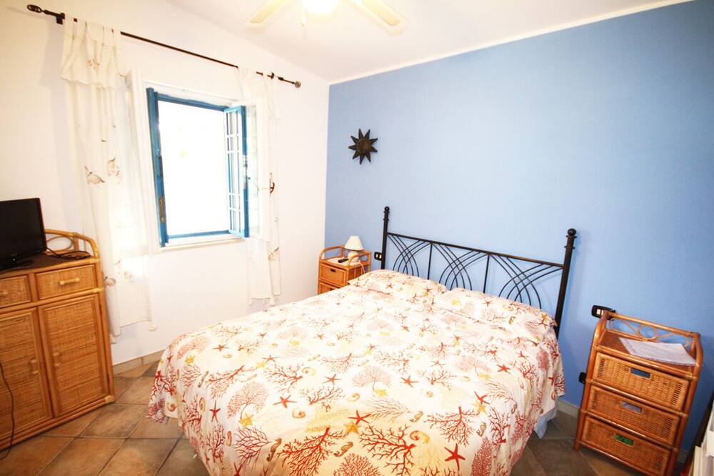 Photo of Bedroom in Latina Lido
