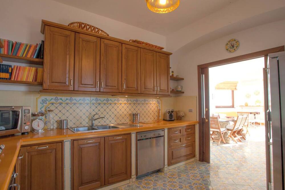 Photo of Kitchen in Furore