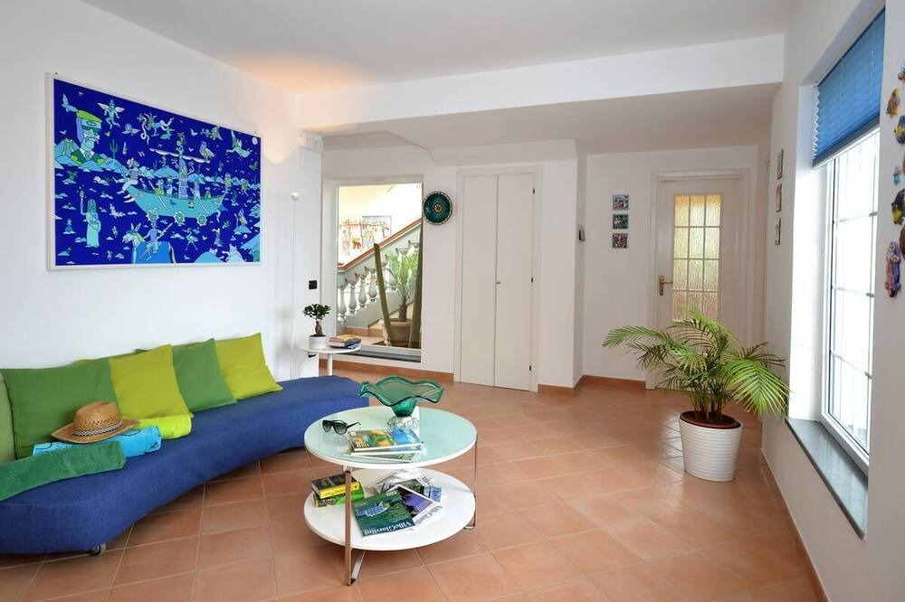 Photo of Livingroom in Villammare