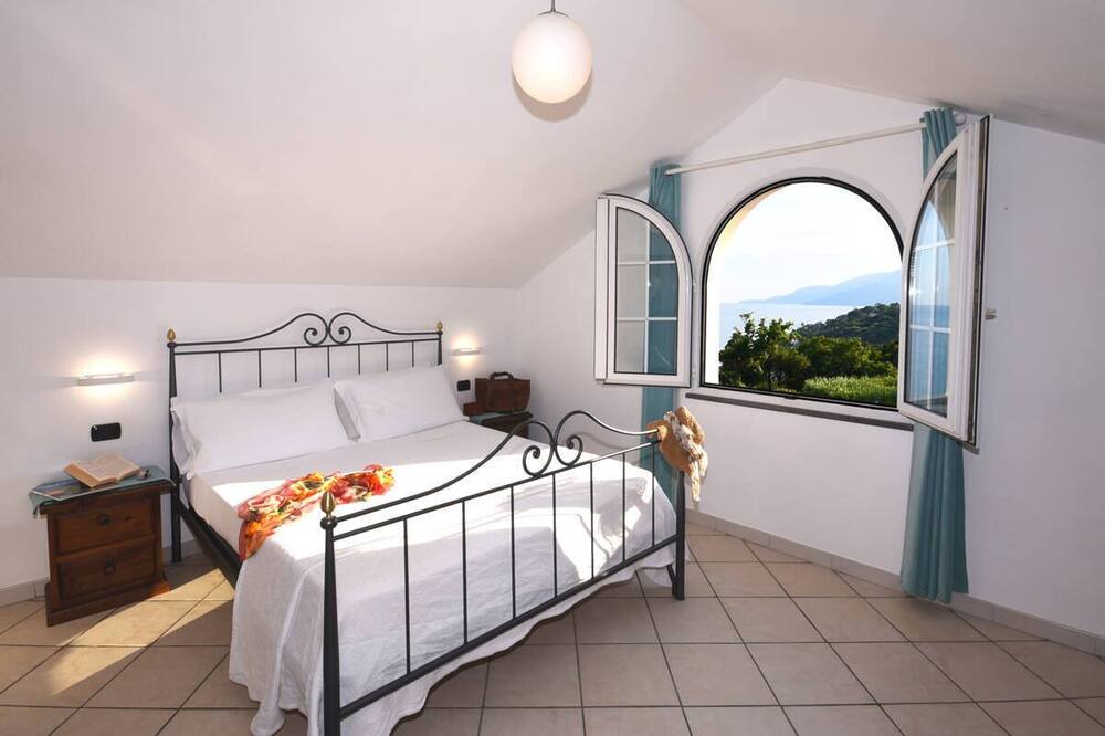 Photo of Bedroom in Villammare