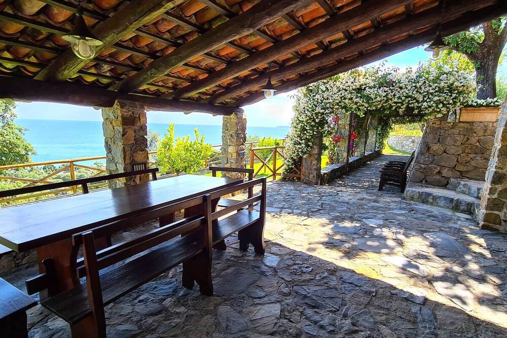 Photo of Patio Balcony in Villammare