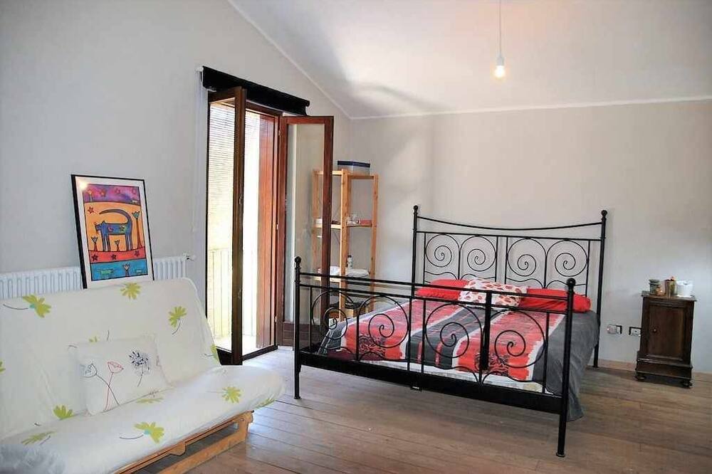 Photo of Bedroom in Itri
